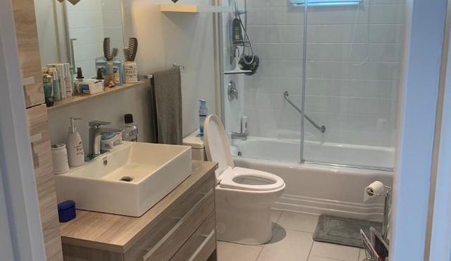 Room for renting inside house - without breakfast provided