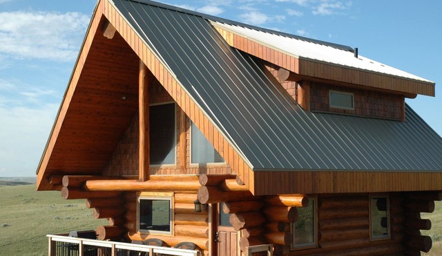 Rustic Log Cabin In Prairie Paradise