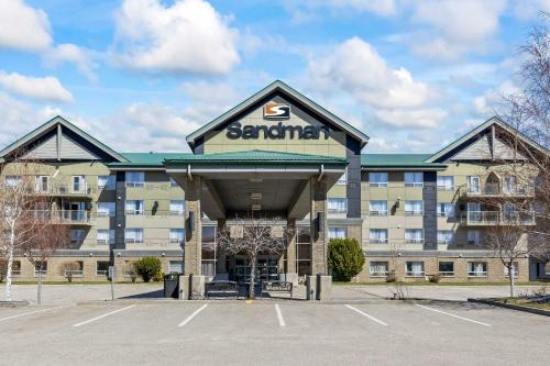 Sandman Hotel & Suites Calgary West
