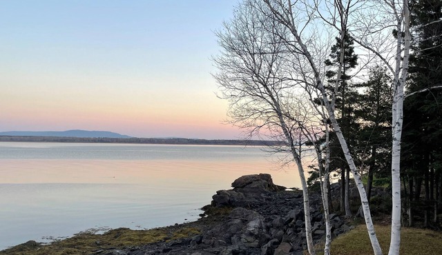 Seaside Serenity - Private Waterfront Escape by the Bay of Chaleur