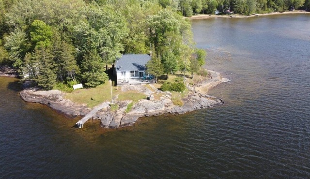 Shadow Lake Cottage -Kawartha Lakes
