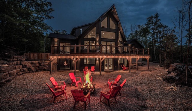 Show stopping retreat w/AC near beaches