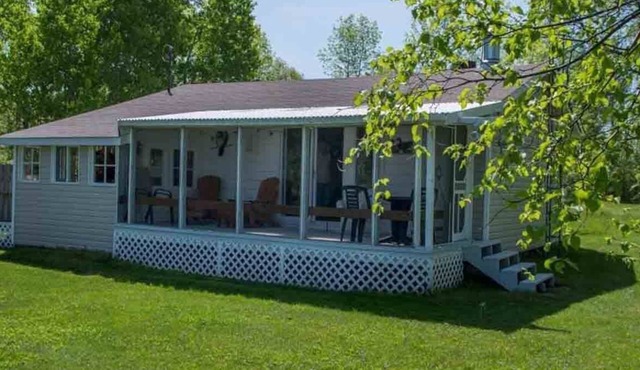Slip Away - Affordable 3Br Cottage w/Sand Beach & Great Swimming
