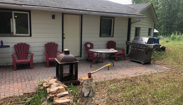 Spacious 3-bedroom apartment with AC, WiFi in lovely Rainbow Lake