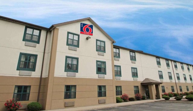 Studio 6 Buffalo|Cozy 2 Full Beds,Nsmk|Kitchen