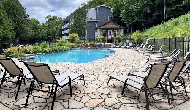 Studio Kona 5 km from Ski Mint-Tremblant