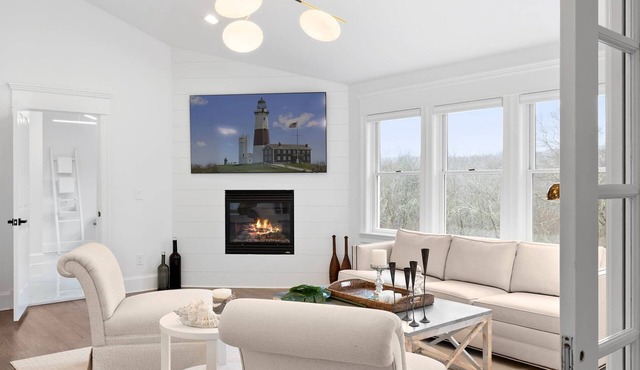 Stunning Designer 6BR Southampton Home – Chic, Spacious & Entertainer’s Dream