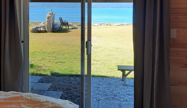 Sunray Cabana, private oceanfront getaway!