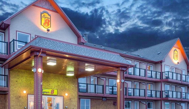 Super 8 by Wyndham Caraquet