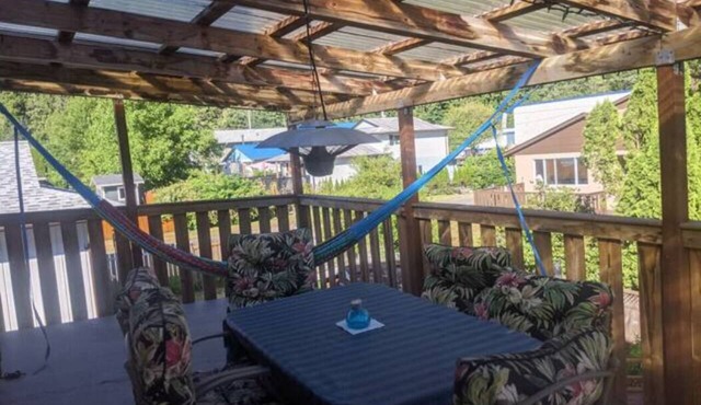 Tahsis Home on River's Edge