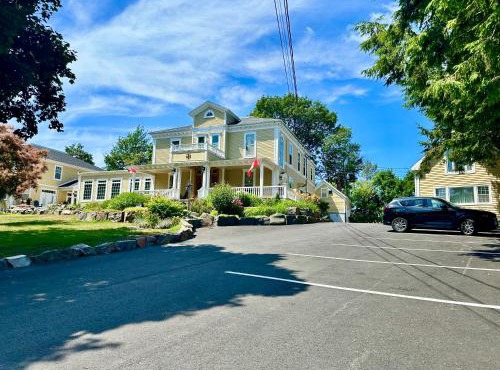 Tattingstone Inn