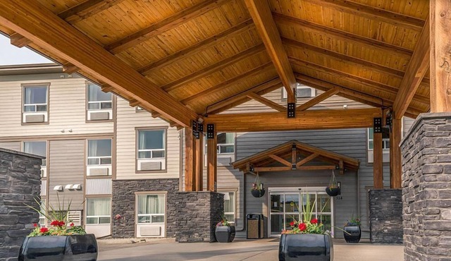 Timber Ridge Inn and Suites
