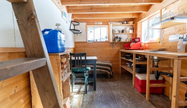 Tiny Cabin, off grid ski cabin