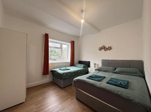 Wallington Grammar Serviced Accommodation in Hackbridge