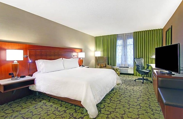 3-Star Hotel ∙ Hilton Garden Inn Toronto/Markham