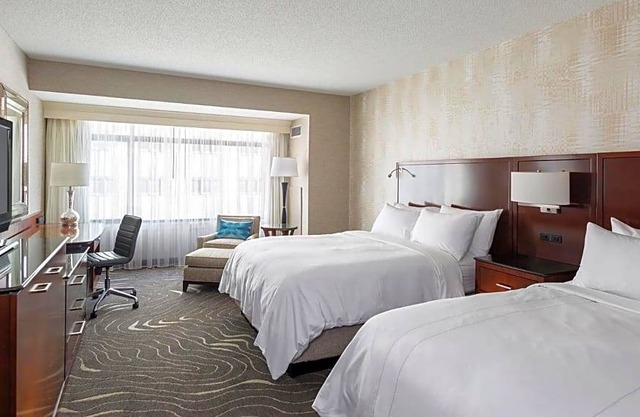 3-Star Hotel ∙ Rochester Marriott Mayo Clinic Area