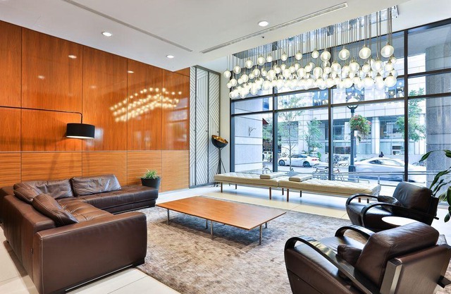 Heart of downtown Toronto, furnished 1 BR Luxury Suite