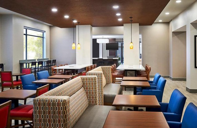 Holiday Inn Express Niagara-On-The-Lake