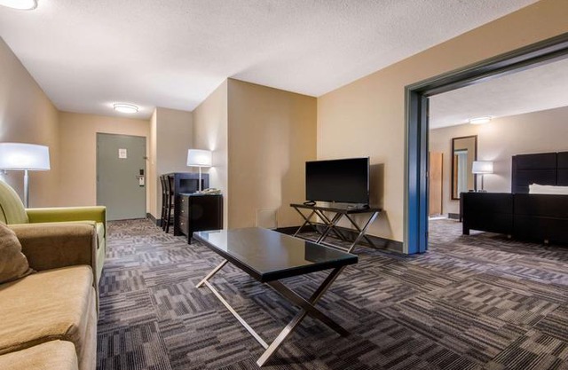Quality Inn & Conference Centre Orillia