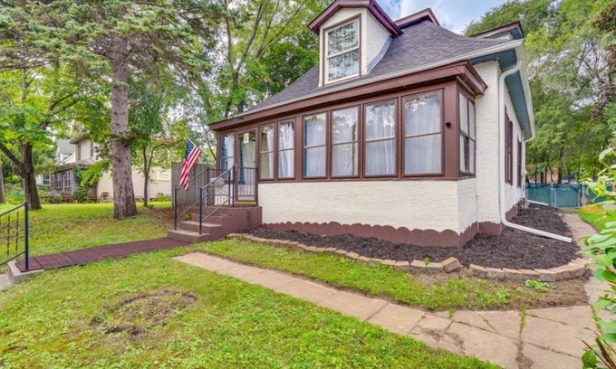 West Side House | 111 m² House ∙ 3 bedrooms ∙ 12 guests