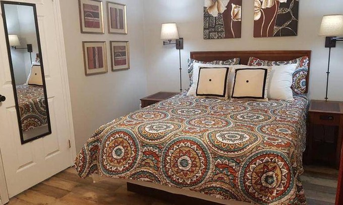 Sarnia House | 111 m² House ∙ 3 bedrooms ∙ 8 guests