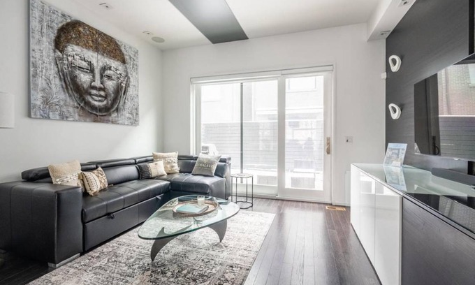 Little Italy Apartment | 186 m² Apartment ∙ 4 bedrooms ∙ 11 guests