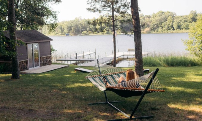 Breezy Point Cabin | 222 m² Cabin ∙ 5 bedrooms ∙ 13 guests
