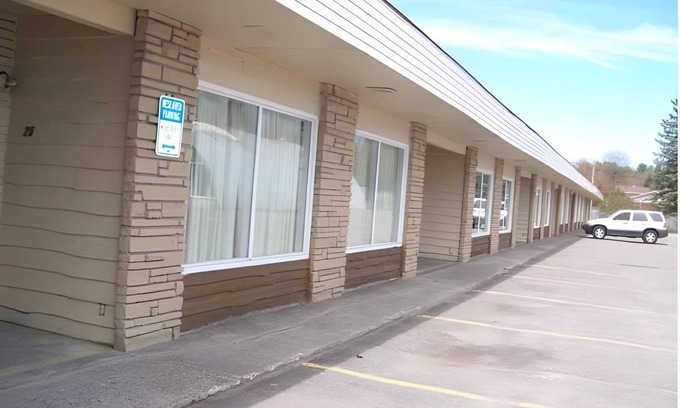 Algoma District Hotel | 26 m² Motel ∙ 6 guests