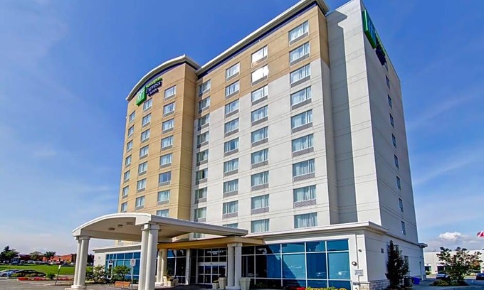 Richmond Hill Hotel | 3-Star Hotel ∙ Holiday Inn Express Hotel & Suites Toronto - Markham, an IHG Hotel