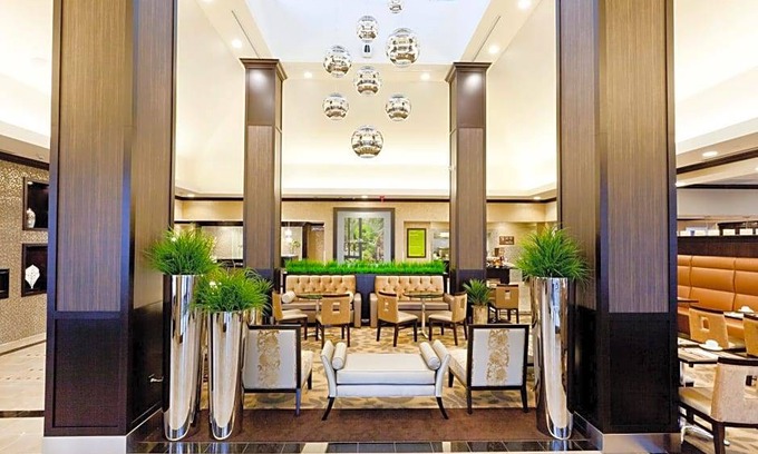 Brampton Hotel | 3-Star Hotel ∙ Hilton Garden Inn Toronto/Brampton