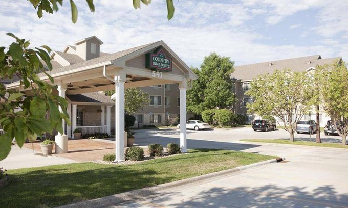 Chanhassen Hotel | 37 m² Hotel ∙ 127 guests