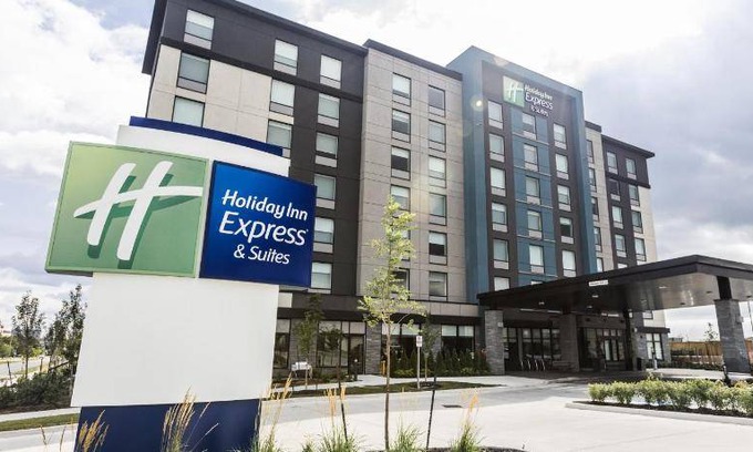 Northeast Mississauga Hotel | 39 m² Hotel ∙ 127 guests