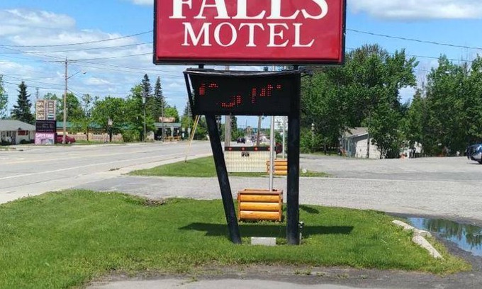 International Falls Hotel | 39 m² Motel ∙ 127 guests