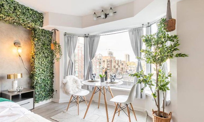 Bloor-Yorkville Apartment | 450 m² Apartment ∙ 1 bedroom ∙ 2 guests