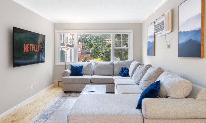 Uptown Apartment | 70 m² Apartment ∙ 2 bedrooms ∙ 4 guests