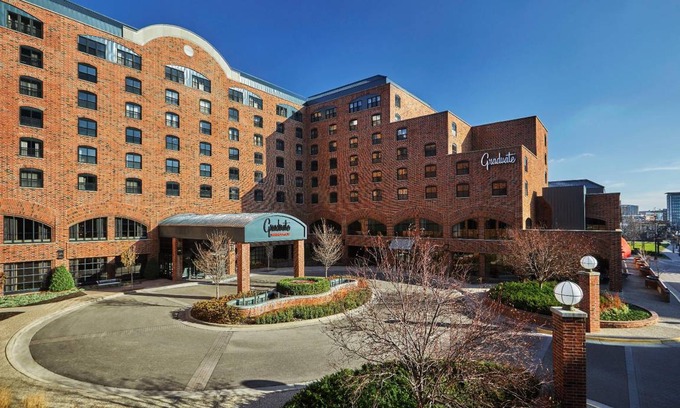 Dinkytown Hotel | 71 m² Hotel ∙ 127 guests