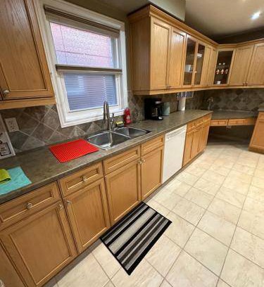 Mississauga Bed & Breakfast | Bed and breakfast ∙ 1 bedroom ∙ 4 guests