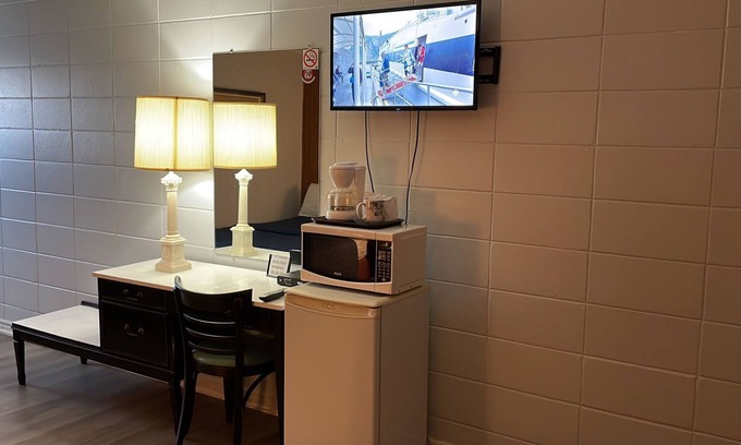 Algoma District Hotel | Bel-Air Motel