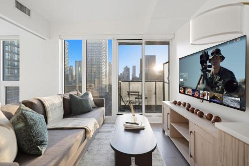 Garden District Apartment | Bright 2BR Condo w Patio Central Toronto Retreat