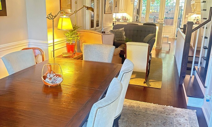 The Pocket House | Bright, Cozy, Semi-Attached Home in Friendly Quiet Neighborhood