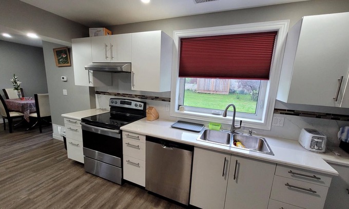 Niagara-on-the-Lake Other | Cozy 3-bedroom farmhouse in wine-country
