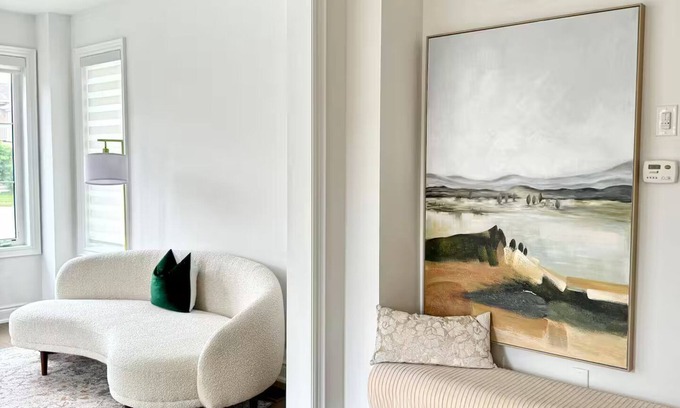Whitby House | Cozy Family Cottage in Whitby - Spacious, Bright, and Welcoming