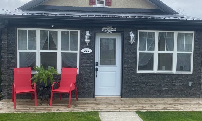 Napanee House | Davisville Properties #1