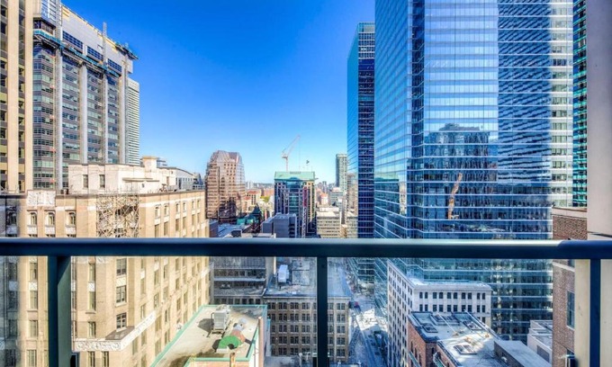 Financial District House | Downtown Toronto Gem