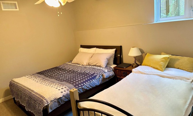 Chapel Hill South House | Elegant Spacious Private Unit w/FREE parking. Perfect for Family Stay!