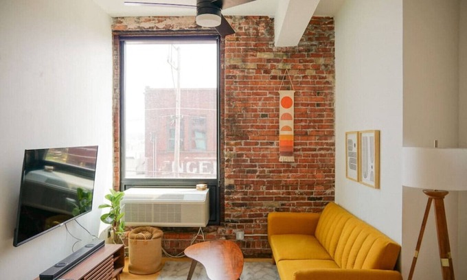 Duluth Apartment | Enger Lofts Hotel π² Modern Getaway in the Heart of the Craft District
