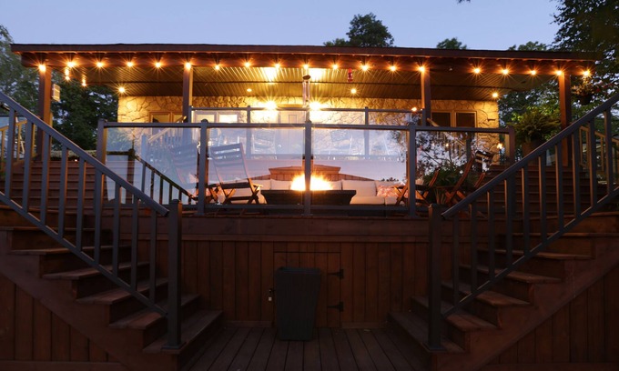 Hastings Highlands Resort | Footprints Resort - Rooms & Cabins with Private Lake