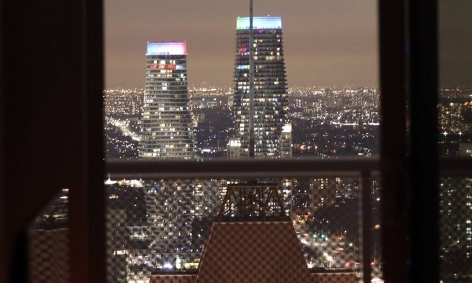 Downtown Mississauga Condo | Gorgeous 1 Bedroom Unit In Heart of Mississauga