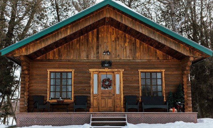 Ottawa Division House | House ∙ 1 bedroom ∙ 8 guests