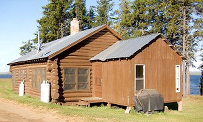 Unorganized Thunder Bay District House | House ∙ 1 bedroom ∙ 8 guests